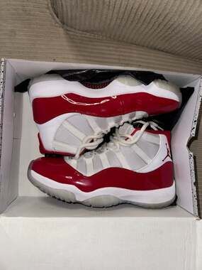 Air Jordan 11 “CHERRY” White/Red CT8012-116 Sz 9.5
